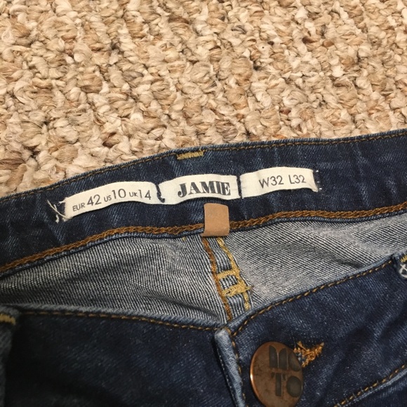 Dark Wash Skinny Jeans - Picture 3 of 3